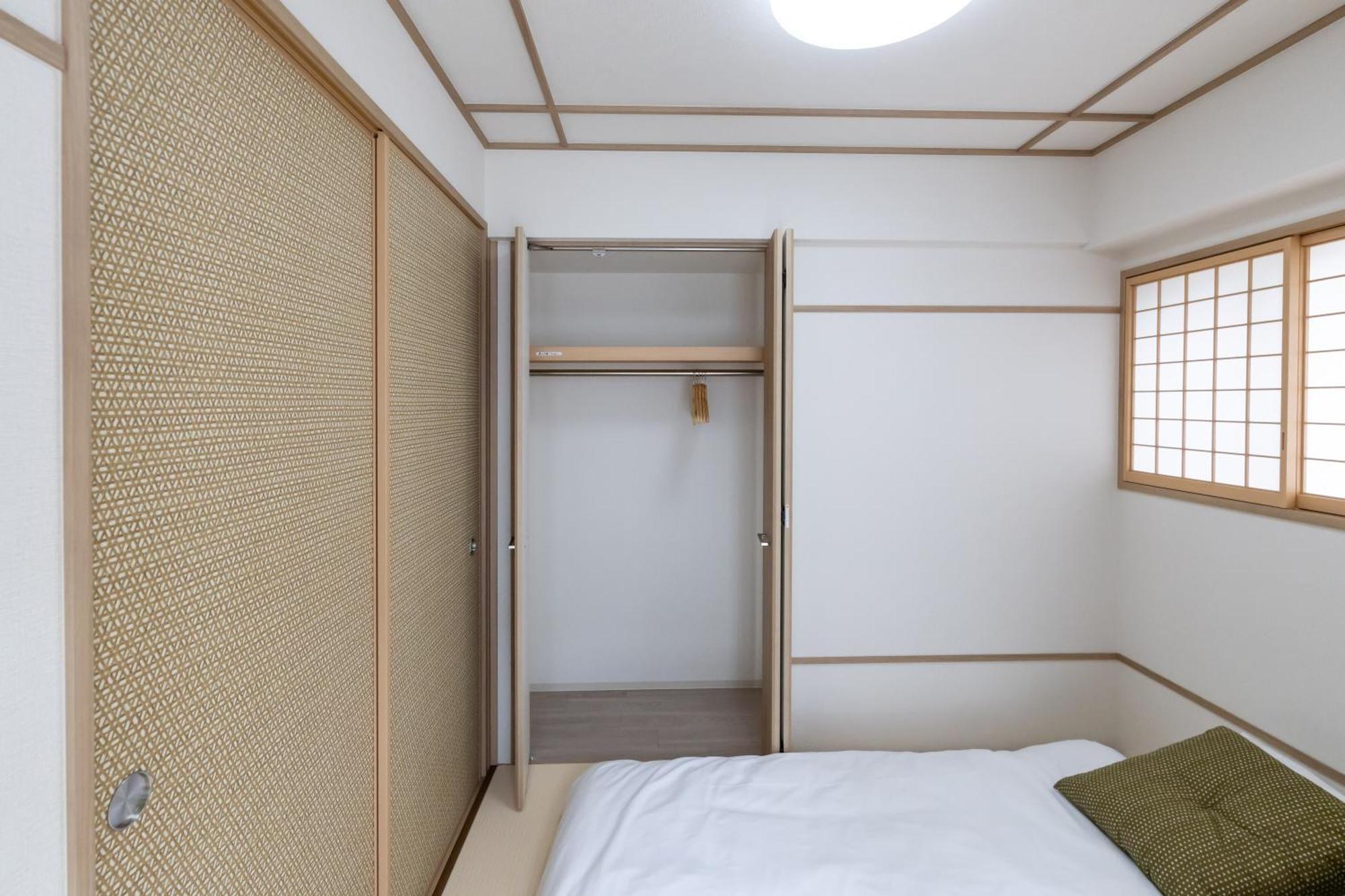 Ferienwohnung H2H Shinsaibashi Ōsaka Exterior foto